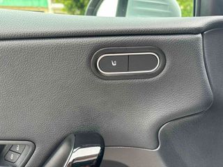 Mercedes-Benz A 180 2019 1.5 d AUTOMATIC EDITION !!-thumb-16