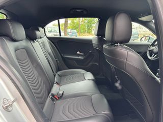 Mercedes-Benz A 180 2019 1.5 d AUTOMATIC EDITION !!-thumb-11