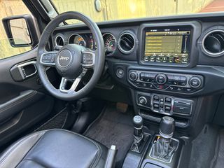 Jeep Gladiator 2024 OVERLAND - FULL EXTRAS -4X4 TRAIL-RATED-thumb-6