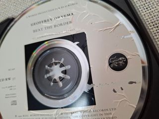 Geoffrey Oryema – Beat The Border CD-thumb-3