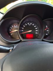 Kia Rio 2013-thumb-12