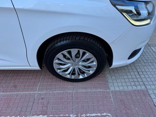 Citroen C4 2017 PURETECH LIVE FULL SERVICE-thumb-3