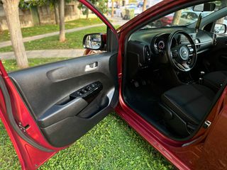 Kia Picanto 2018-thumb-25