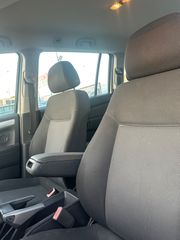 Opel Zafira 2008-thumb-16