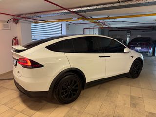 Tesla Model X 2023 PLAID-thumb-6