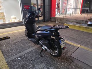 Piaggio Beverly 300i 2012-thumb-4