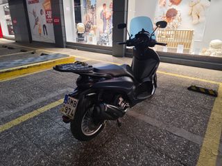 Piaggio Beverly 300i 2012-thumb-5