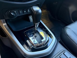 Pickup - Αγροτικό Nissan 2022 Navara N-Quard 190ps*Οροφη*Facelift*Full Extra*Book Service*-thumb-29