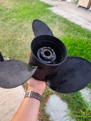 Προπέλα 3φτερη mercruiser 21"-thumb-3