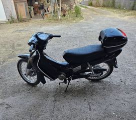 Modenas Kriss II 2001