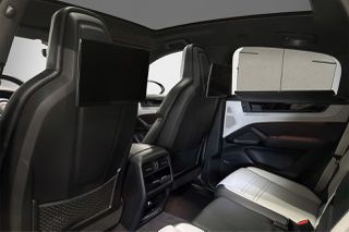 Porsche Cayenne 2024 GTS Coupe-thumb-12