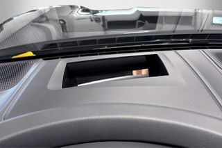 Porsche Cayenne 2024 GTS Coupe-thumb-16