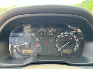 Skoda Octavia 2004-thumb-8