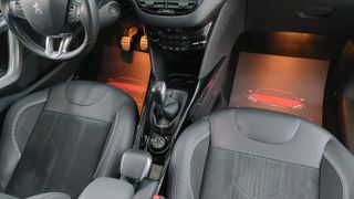 Peugeot 2008 2016 1.2 PureTech Crossway 110hp-thumb-18