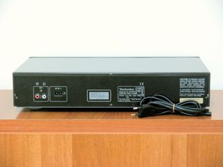 CD PLAYER Technics SL-PG480-thumb-1
