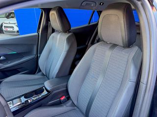 Peugeot 2008 2022 1.2 PureTech 130 Allure Pack S&S (EU6.3) 5d-thumb-48