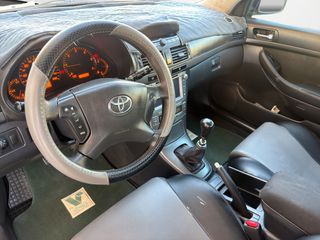 Toyota Avensis 2003 D4D-thumb-11