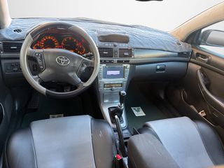 Toyota Avensis 2003 D4D-thumb-15