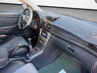 Toyota Avensis 2003 D4D-thumb-17