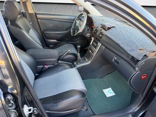 Toyota Avensis 2003 D4D-thumb-18