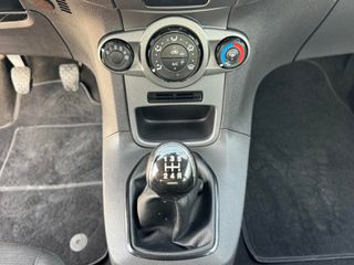 Ford Fiesta 2016 1.5 TDCi EURO6 VAN-thumb-22