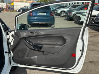 Ford Fiesta 2016 1.5 TDCi EURO6 VAN-thumb-28