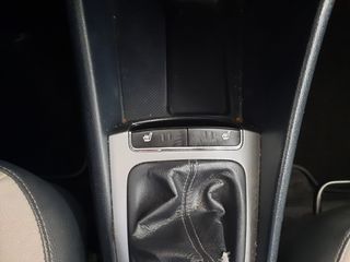 Kia Rio 2015-thumb-10