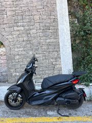 Piaggio Beverly 400 2024 HPE DEEP BLACK-thumb-5