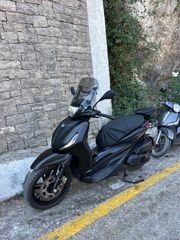 Piaggio Beverly 400 2024 HPE DEEP BLACK-thumb-6