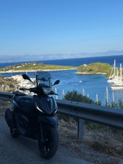 Piaggio Beverly 400 2024 HPE DEEP BLACK-thumb-8