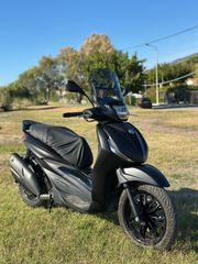 Piaggio Beverly 400 2024 HPE DEEP BLACK
