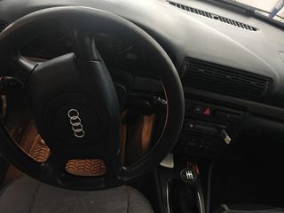Audi A4 1999-thumb-1