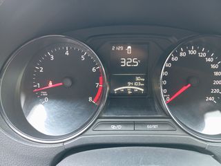 Volkswagen Polo 2017 Polo V (Facelift) 1.0 (75 Hp)-thumb-8
