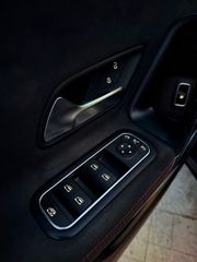 Mercedes-Benz A 250 2022 e AMG-thumb-14