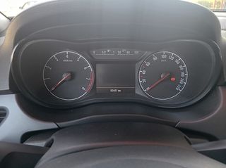 Opel Corsa 2017-thumb-8