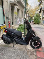 Piaggio Beverly 400 2023 Deep Black-thumb-1