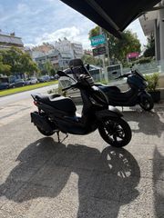 Piaggio Beverly 400 2023 Deep Black-thumb-5