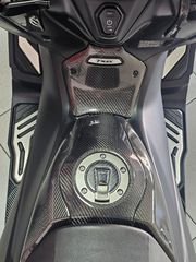 Yamaha T-MAX 560 2023 FULL EXTRAS-thumb-17