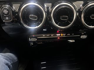 Mercedes-Benz A 180 2021 7G-DCT STYLE-thumb-31