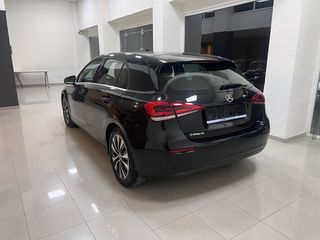 Mercedes-Benz A 180 2021 7G-DCT STYLE-thumb-2
