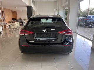 Mercedes-Benz A 180 2021 7G-DCT STYLE-thumb-11