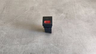 Διακόπτης Alarm Citroen Saxo Peugeot 106 1996-2003 6490.NG