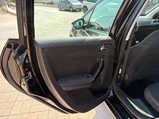 Peugeot 2008 2019 1.5 100HP STYLE-thumb-10