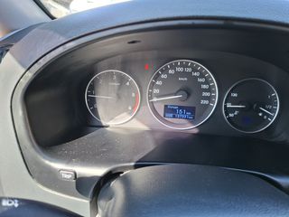 Hyundai H-1 Starex 2016-thumb-9