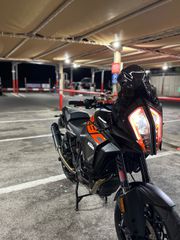 KTM 1290 Super Adventure 2018 s-thumb-1