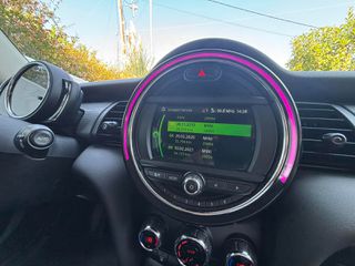 Mini Cooper D 2019-thumb-11