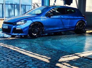 Volkswagen Scirocco 2009 R-thumb-1