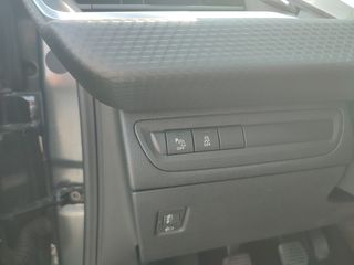 Peugeot 208 2017 STYLE-thumb-27