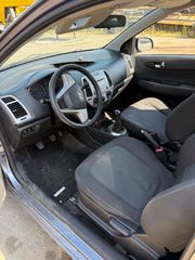 Hyundai i 20 2011-thumb-9