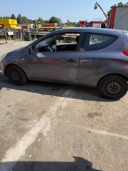 Hyundai i 20 2011-thumb-10
